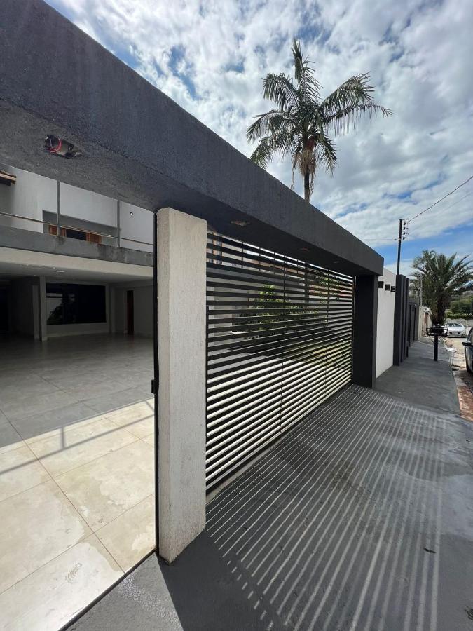 Casa Malta Goianiaヴィラ エクステリア 写真