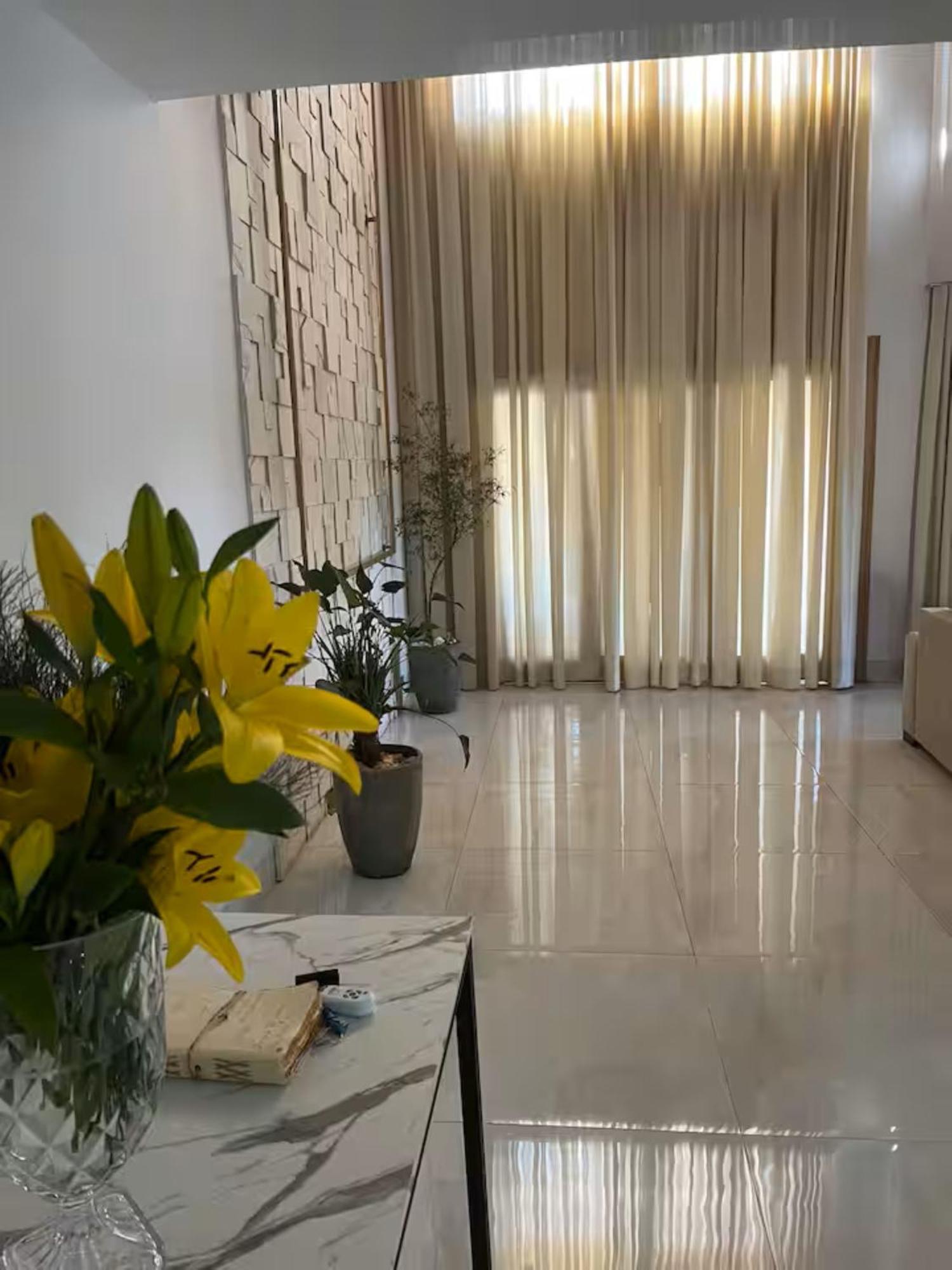 Casa Malta Goianiaヴィラ エクステリア 写真